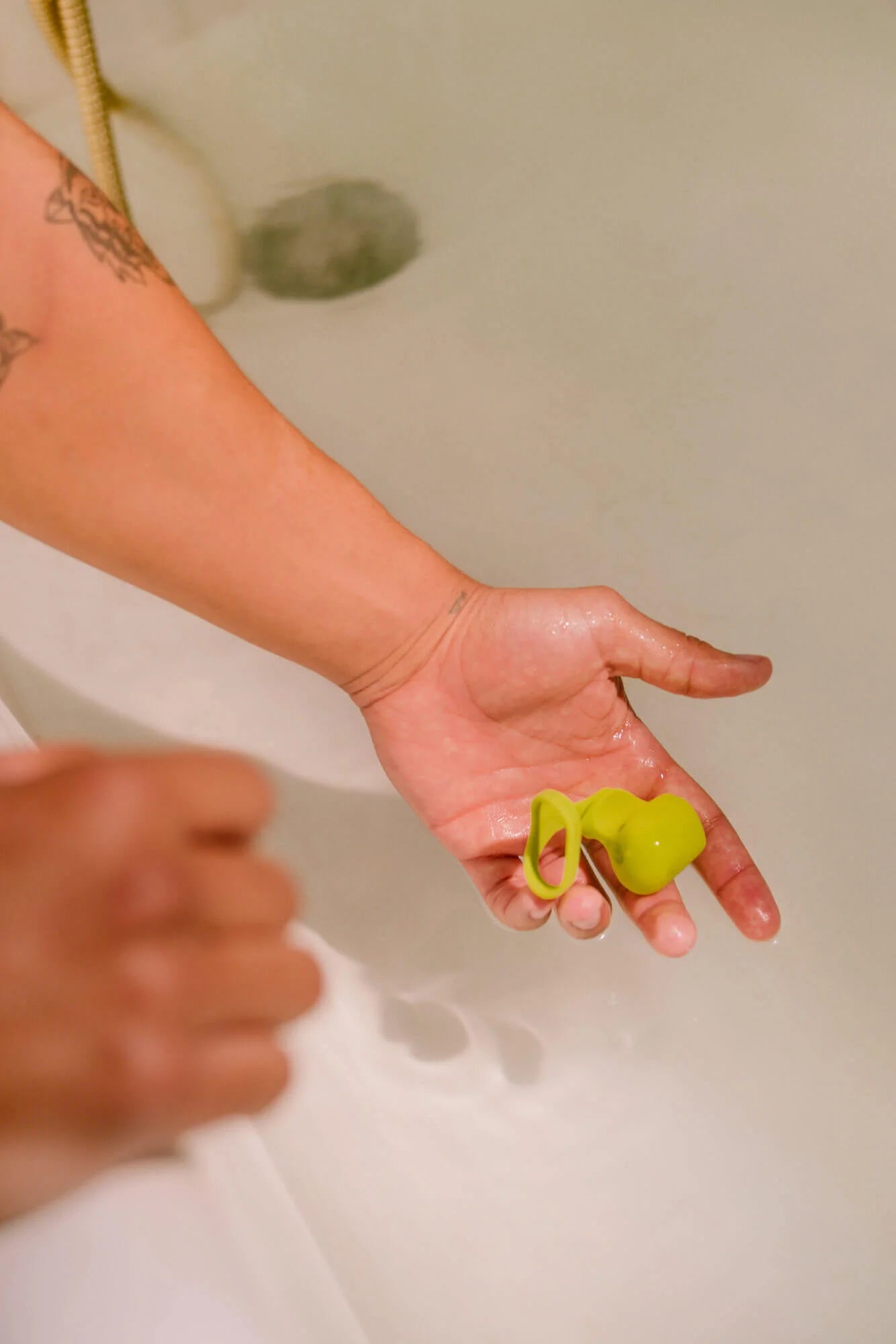 Fin - Citrus Finger Vibe
